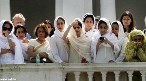 Kareena Kapoor, Soha Ali Khan and Sharmila Tagore at Mansur Ali Khan-Pataudi Funeral